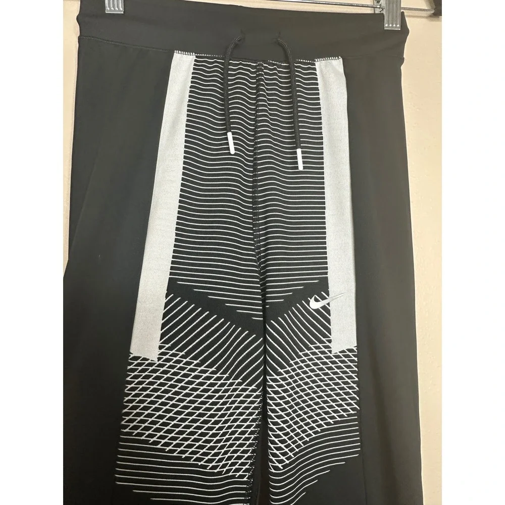Nike Pro Dri-FIT Womens Black White Graphic Training Leggings DA0522-010 XS